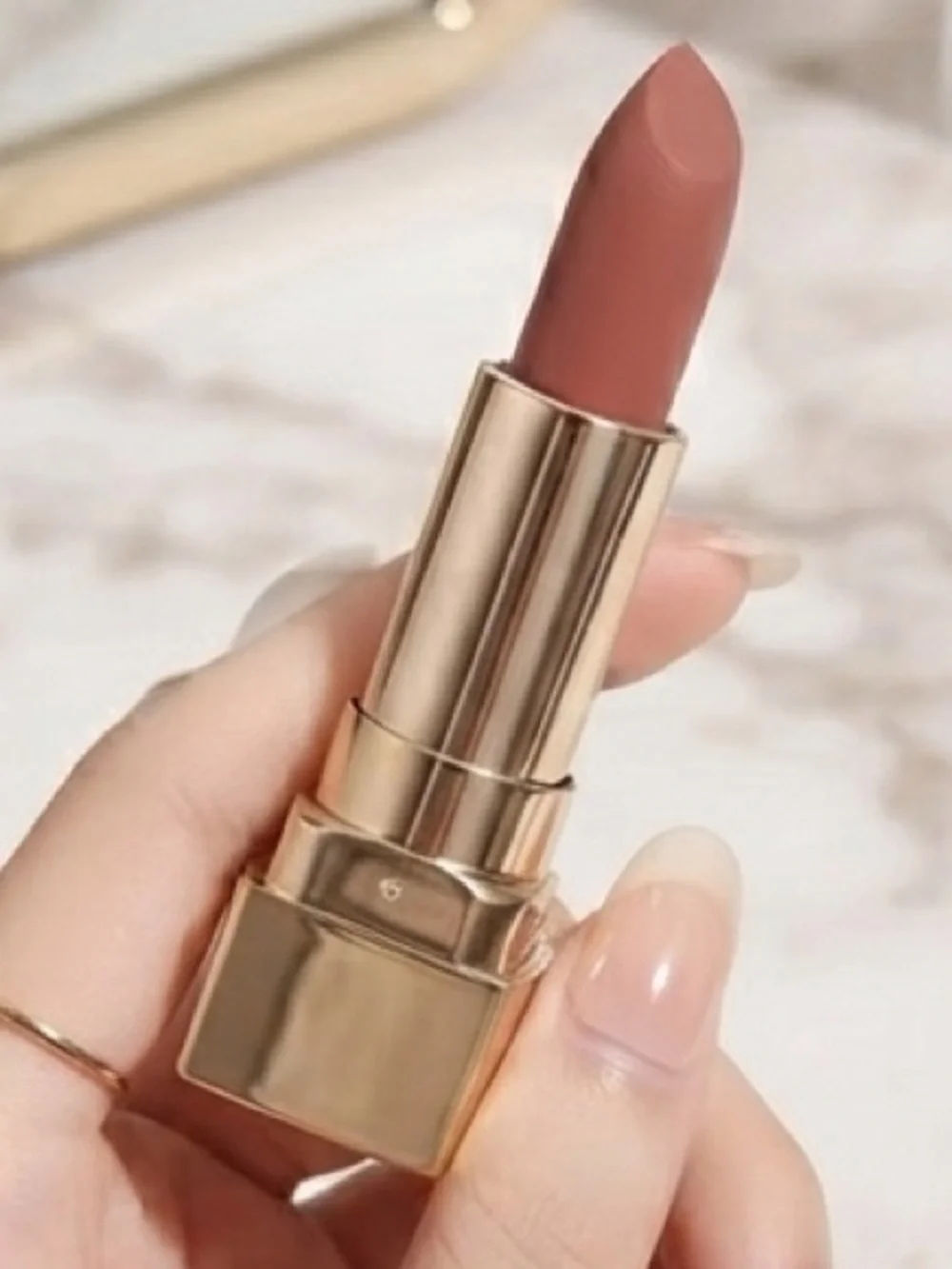 Olian Matte Lipstick #02 — Nude Rose